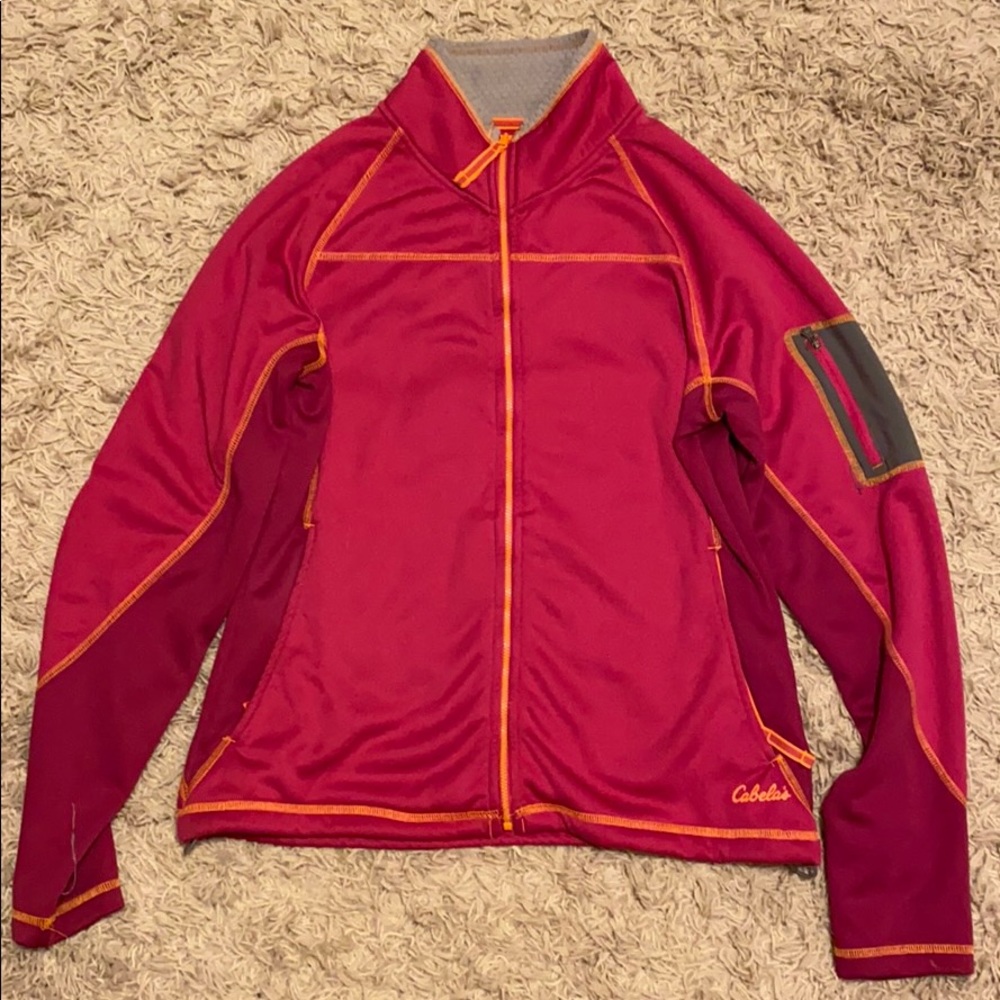 Cabelas Top